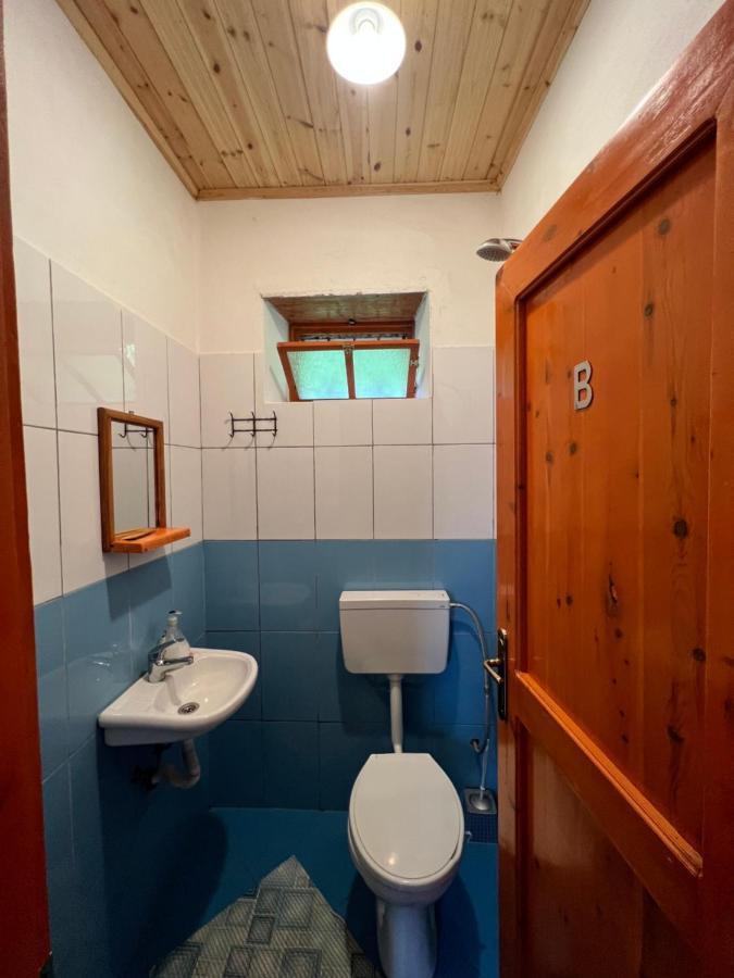 Guest House Gjelaj Theth Exterior foto
